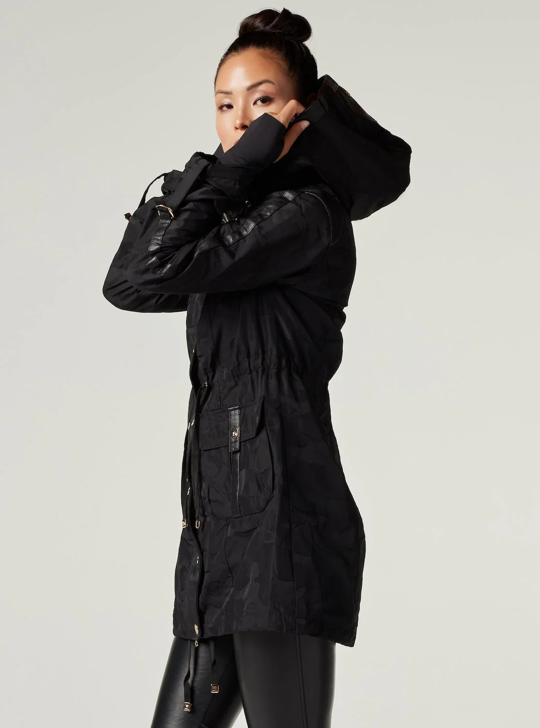 Camo Anorak Gold Collection - Black / Lt Gold Trims - Image 7