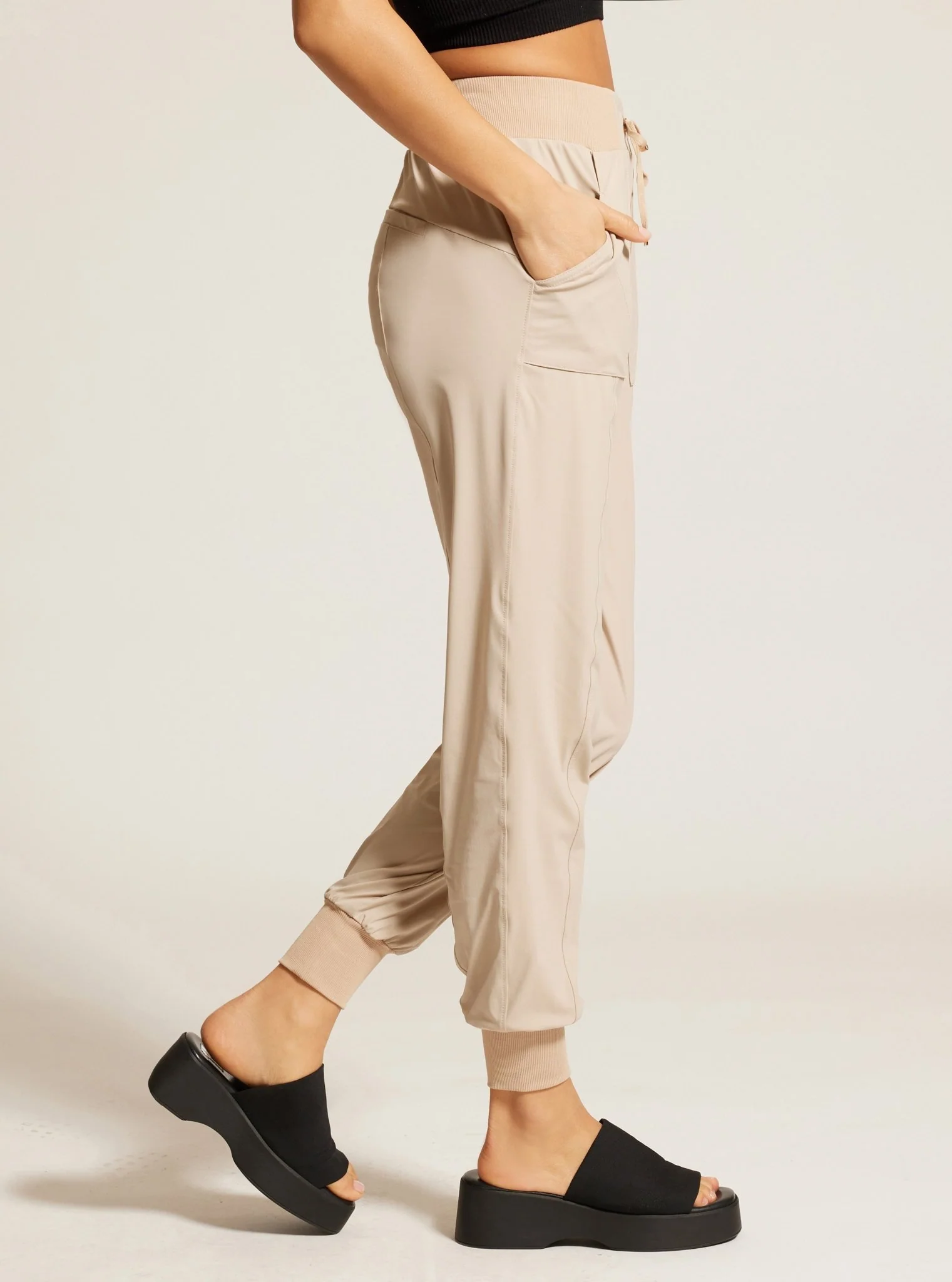 Mastermind Jogger Gold Trims - Image 3