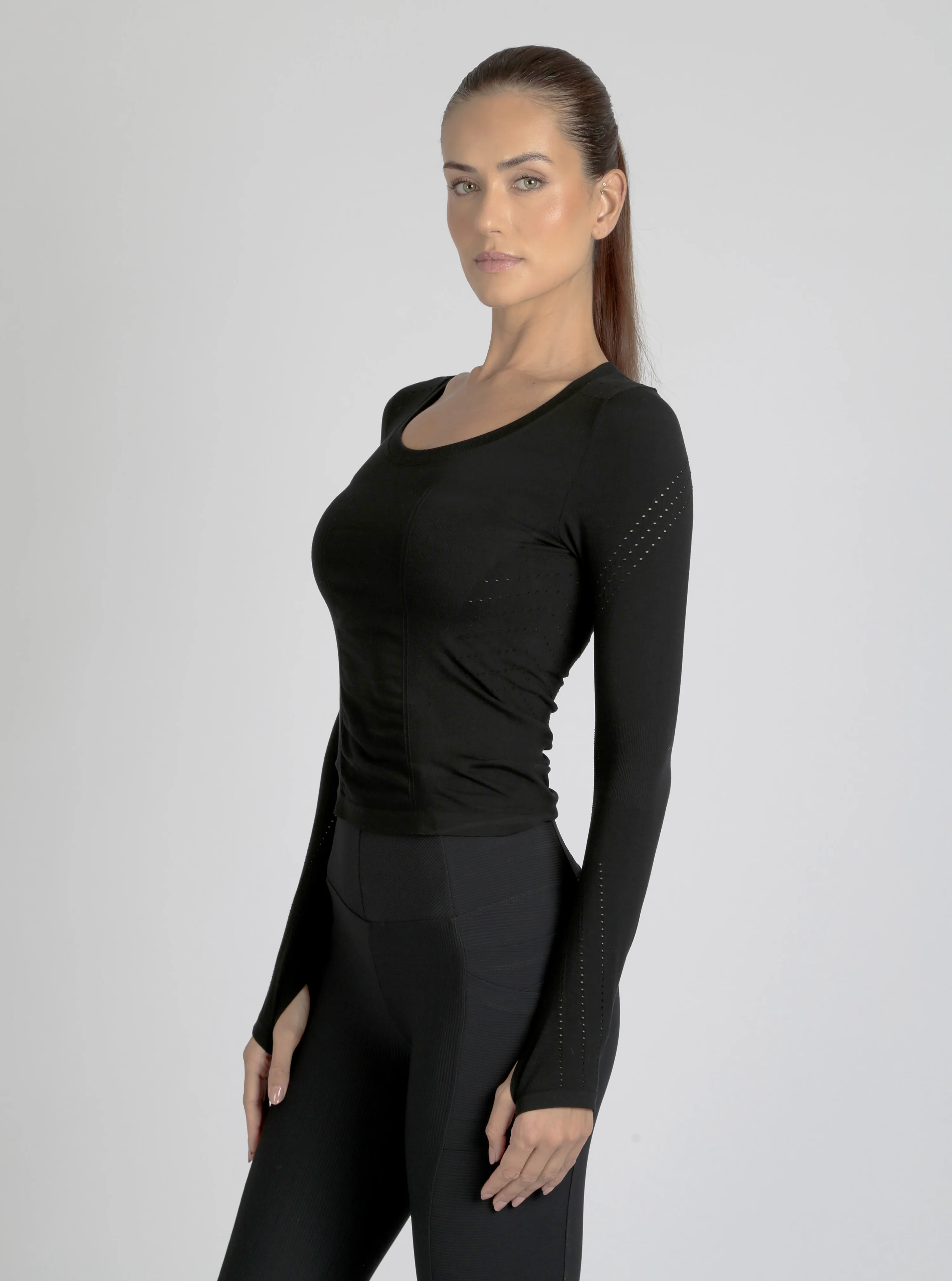 Seamless Scoop Neck Top - Image 5
